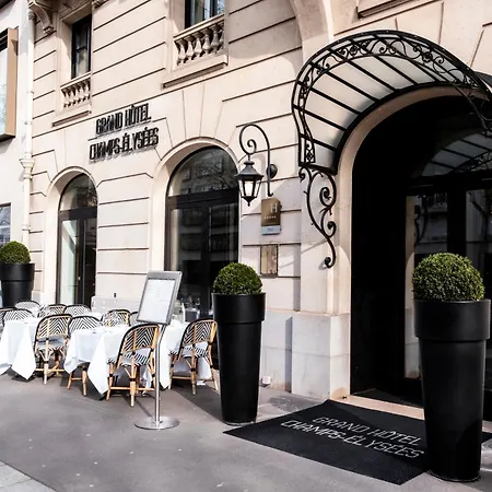 Grand Champs-elysees