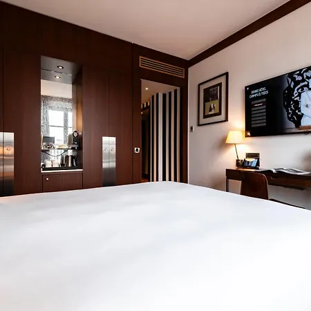 Radisson Blu Champs-elysées, Hotel París
