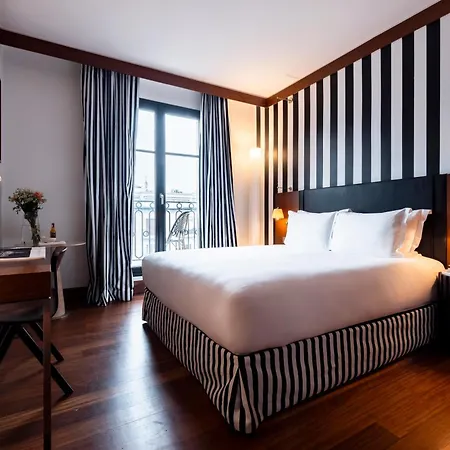 Radisson Blu Champs-elysées, Hotel París