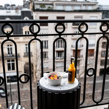 Radisson Blu Champs-elysées, 5*