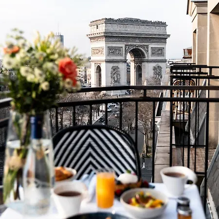 Radisson Blu Champs-elysées, 5*