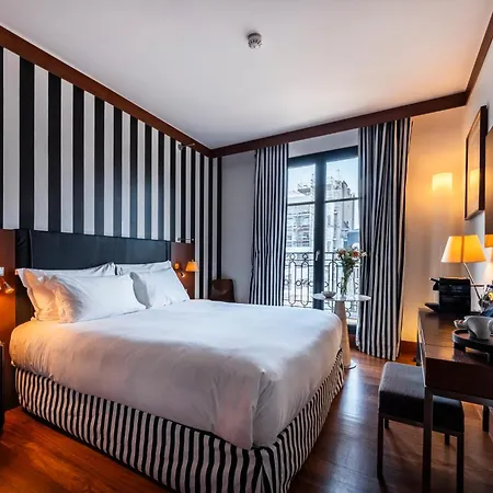 Hotel Radisson Blu Champs-elysées,