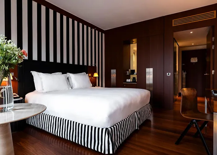 Grand Champs-elysees 5* Paris