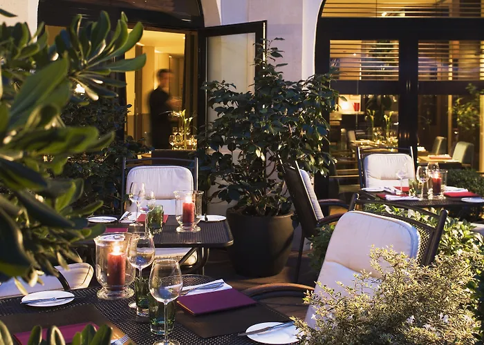 Hotel Grand Champs-elysees 5*