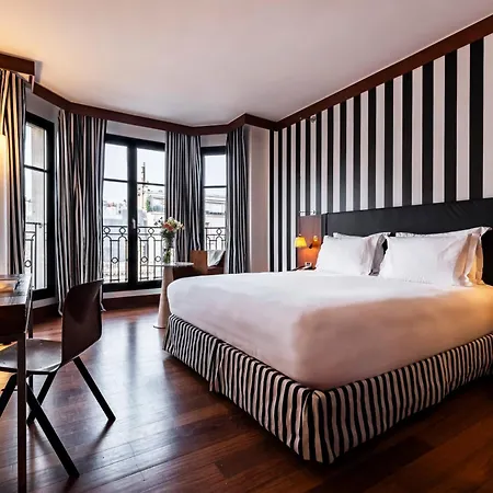 Hotel Radisson Blu Champs-elysées, Parigi