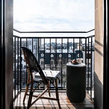 Grand Champs-elysees 5*